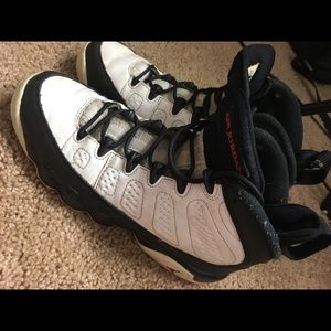 White & black Jordan’s